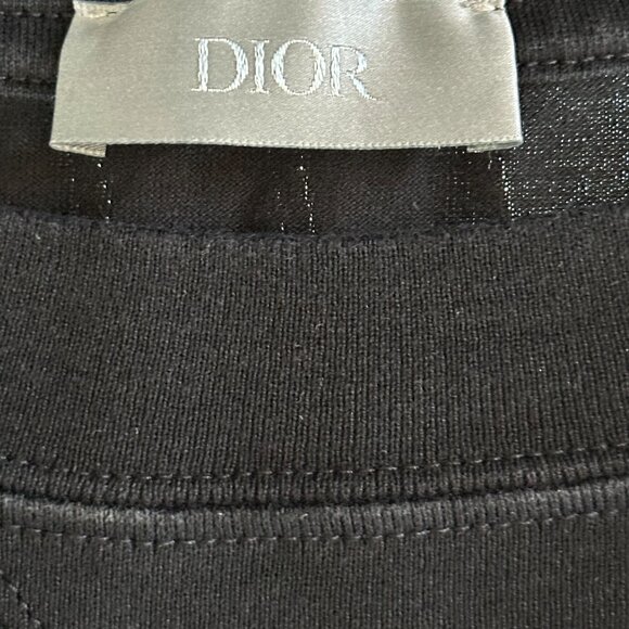 Dior Black & White Heart CD Embroidered Logo T-Shirt - Picture 3 of 6